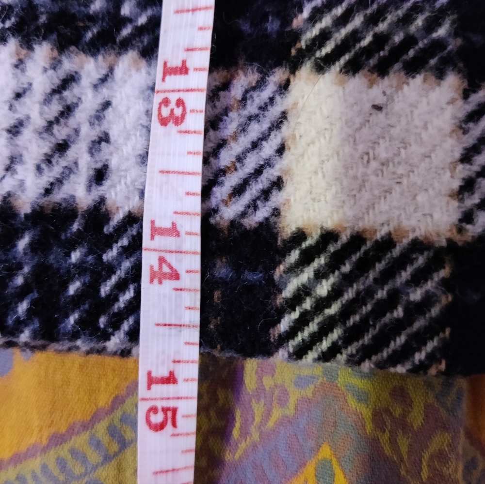 Abercrombie & Fitch Plaid Mini Skirt - Picture 4 of 5